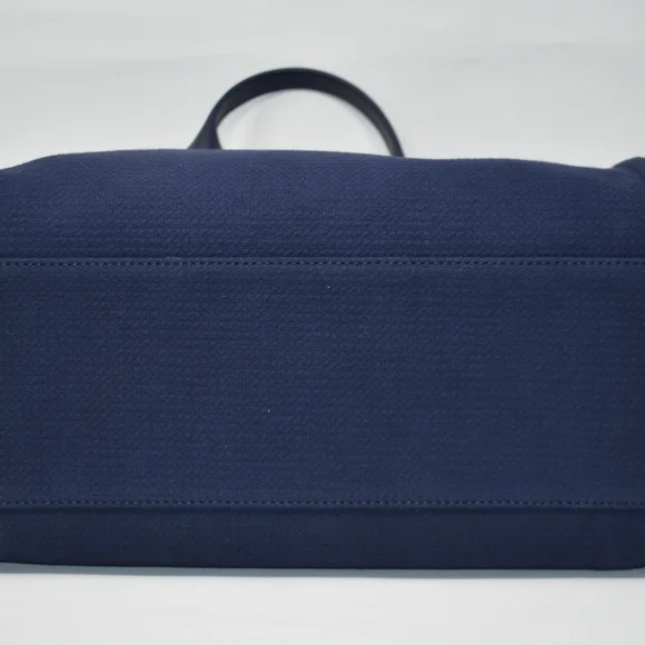 Chanel Deauville Navy - Picture 11 of 16